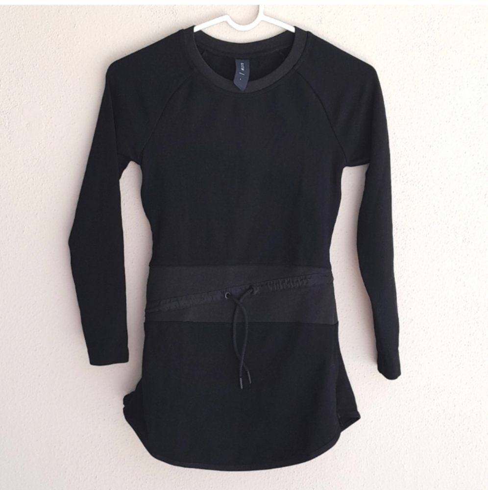 Kith women’s black shirt size  XS